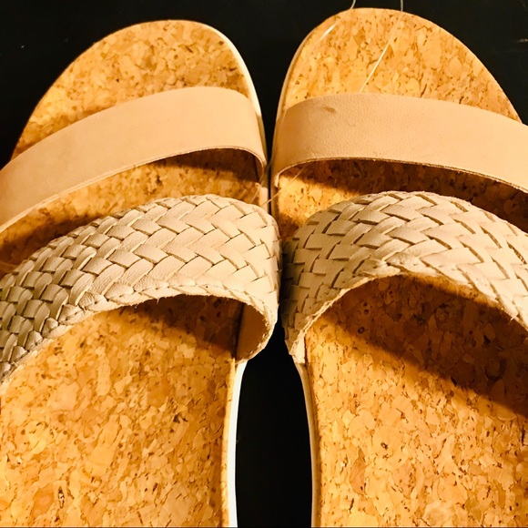 ✨Sperry neutral 2 tone leather sandal/ flops✨New - Picture 7 of 7